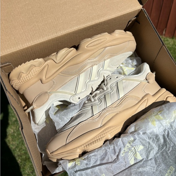 Adidas Ozweego TR - Picture 2 of 9
